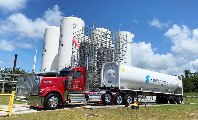 Transportation of liquefied natural gas in Puerto Rico
